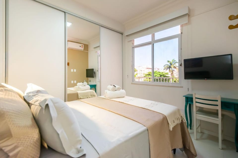 Laris Rio Copacabana - One Bedroom Apartment in a Quiet Setting Apartment in Rio de Janeiro