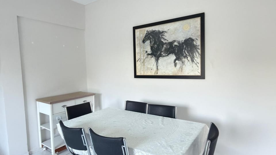 Living room, Decorative detail, Dining area