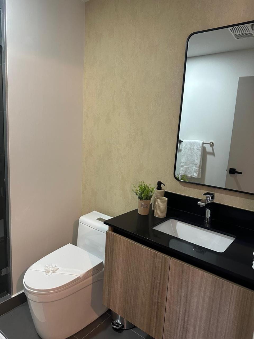 Babylon Prime Nunciatura Apartment in San Jose