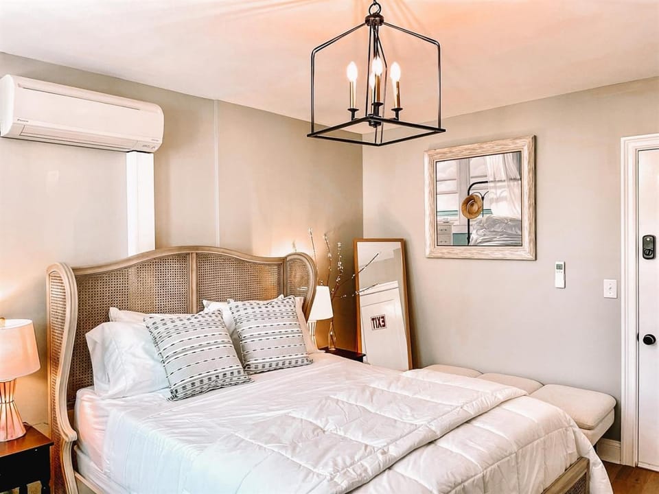 Buttonwood Hotel 1 - Boutique Accommodations Hotel in West Cape May