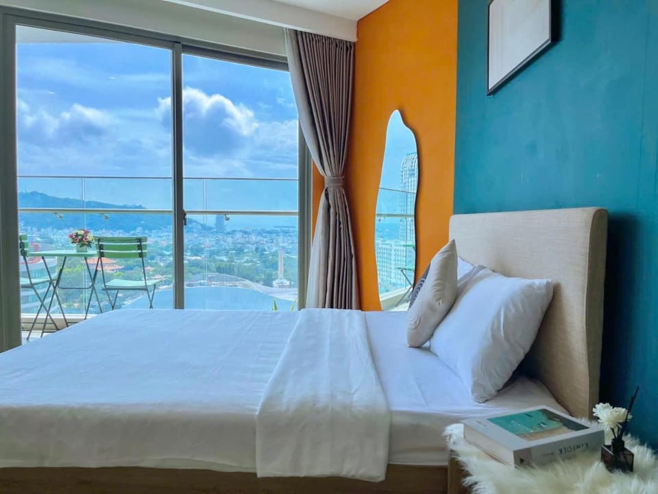Bed, View (from property/room), Bedroom