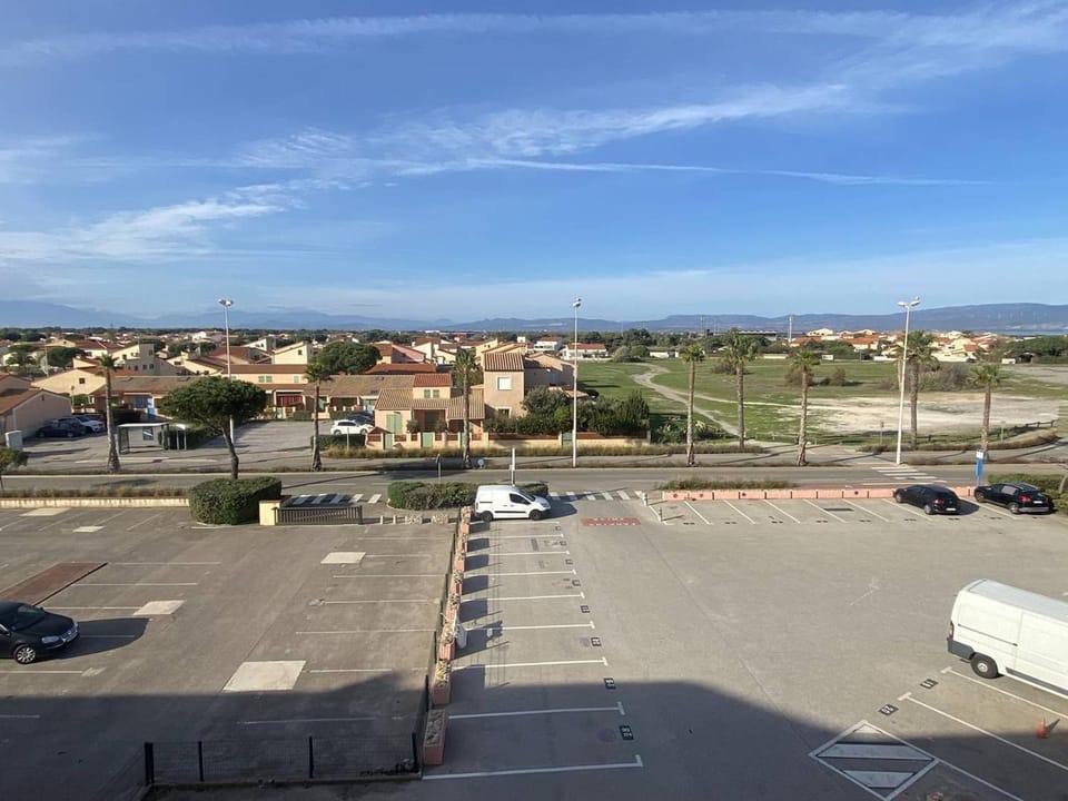 Studio avec vue panoramique - 3 pers. - FR-1-81-758 Apartment in Le Barcarès