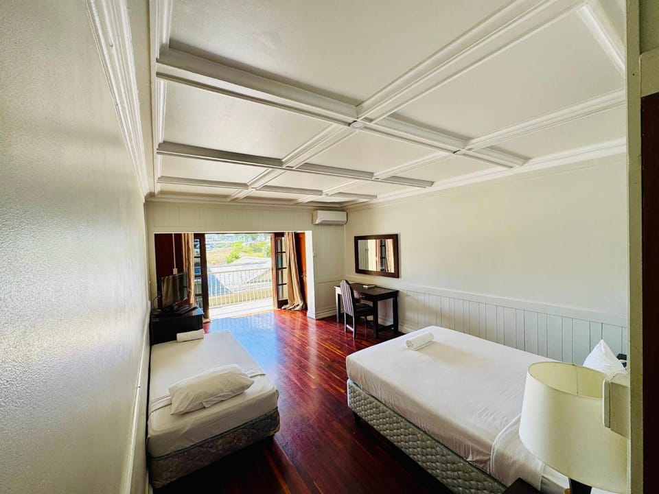 Southern Cross Hotel Hotel in Suva