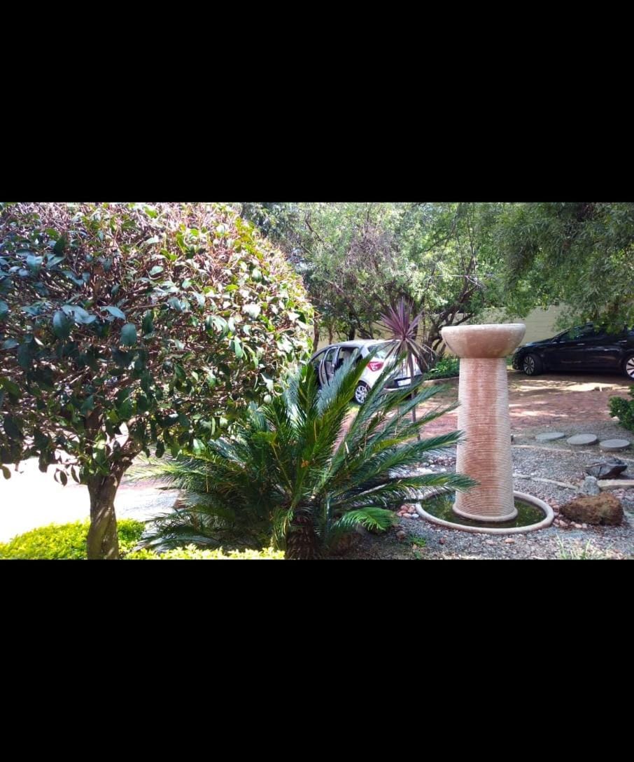 Cozy guestrooms in Midrand 1 Bed and Breakfast in Gauteng