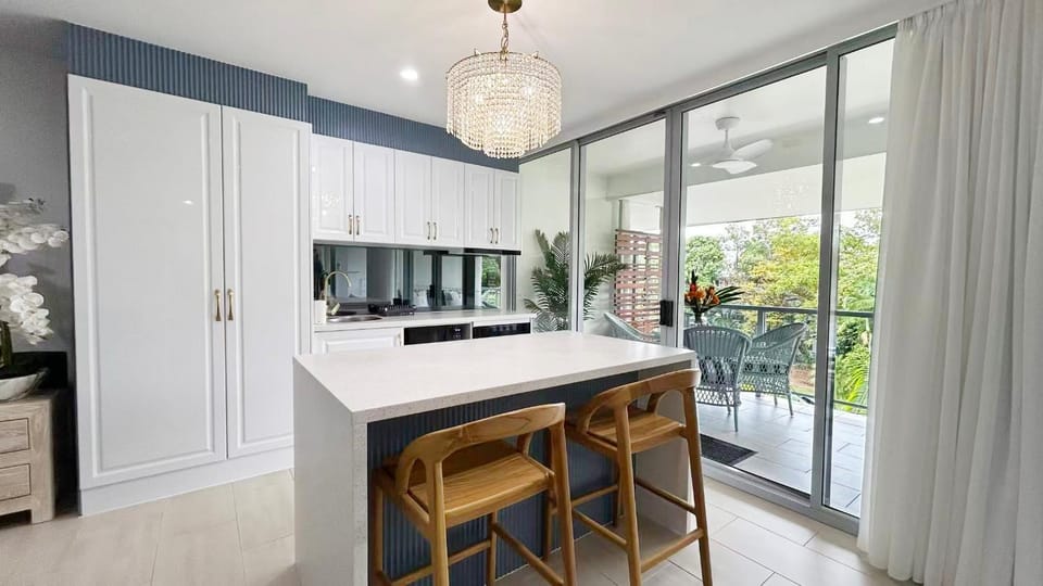 Dining area, dishwasher, oven, stove, toaster, kitchen