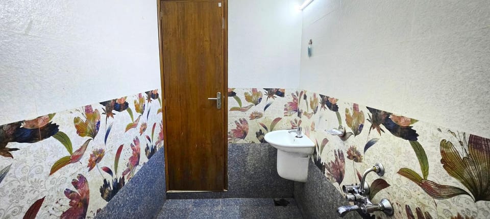 Toilet, Bathroom