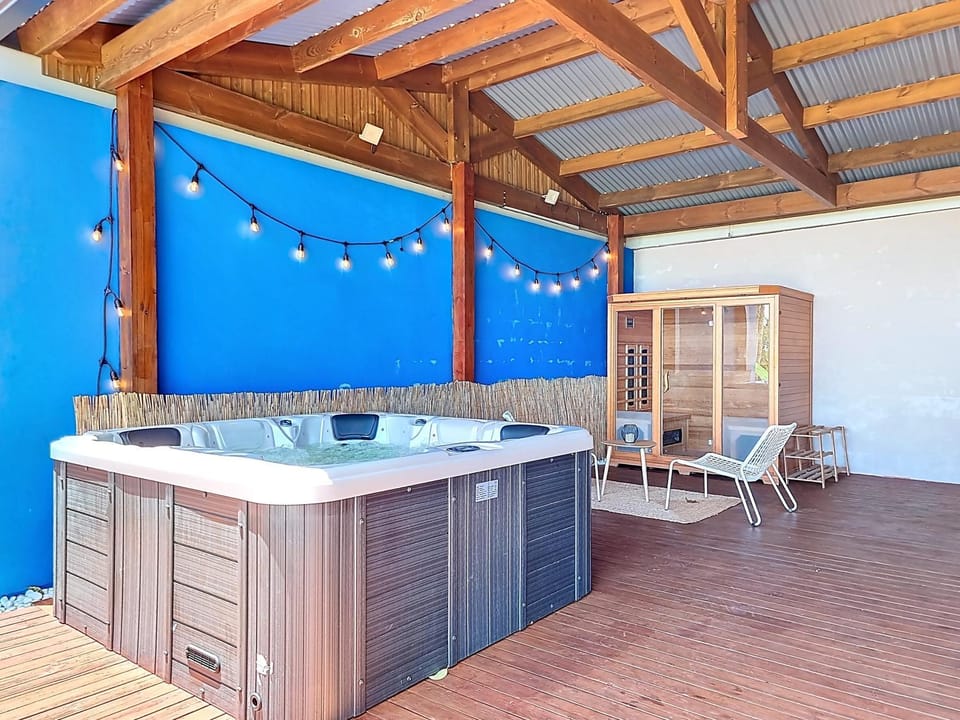 Hot Tub
