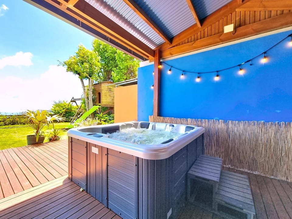 Natural landscape, Hot Tub
