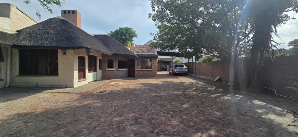 Grand Nest Boutique Guest House Bed and Breakfast in Cape Town