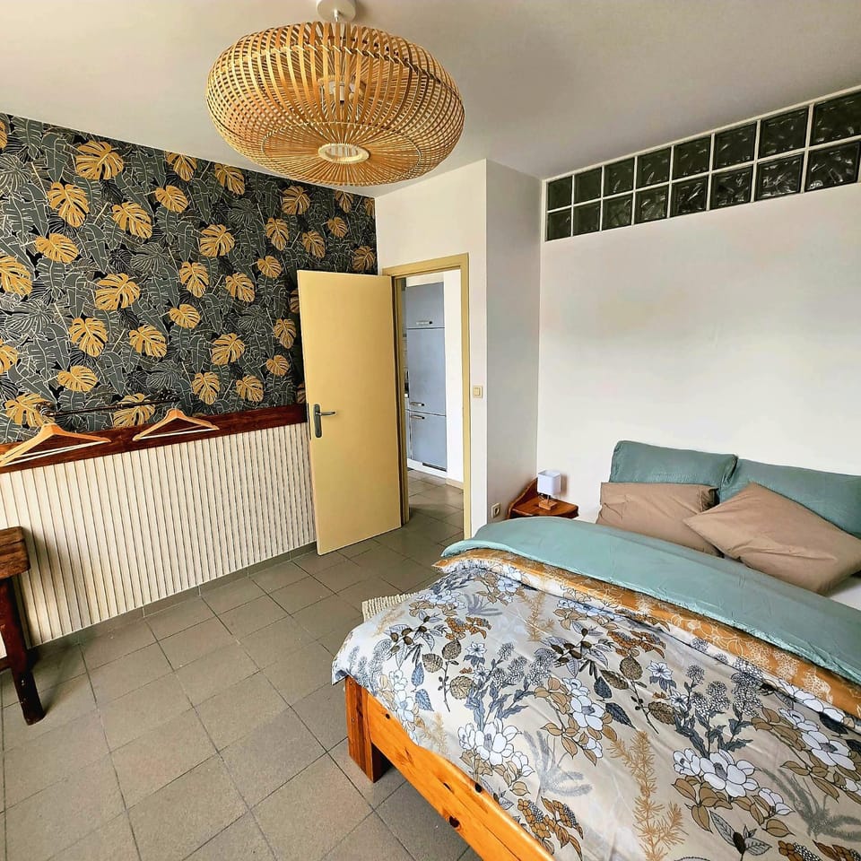 Urban Jungle - confort moderne au coeur de Huy Apartment in Belgium