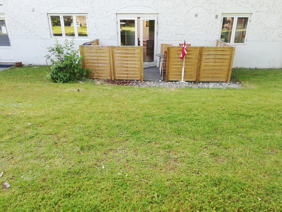 5 min walk to LEGO house-2 bedrooms cozy apartment with garden Apartment in Billund