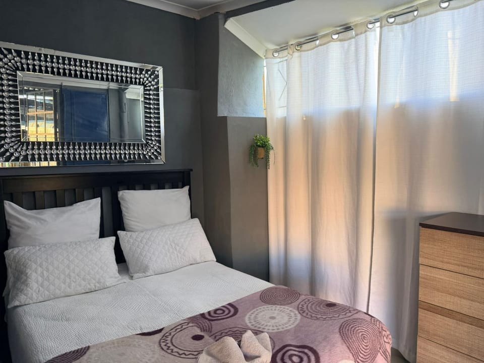 Day&Night Stay Bed and Breakfast in Johannesburg