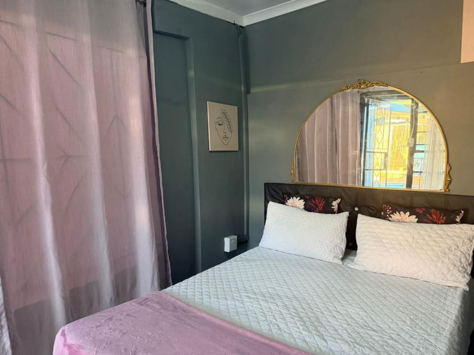 Day&Night Stay Bed and Breakfast in Johannesburg
