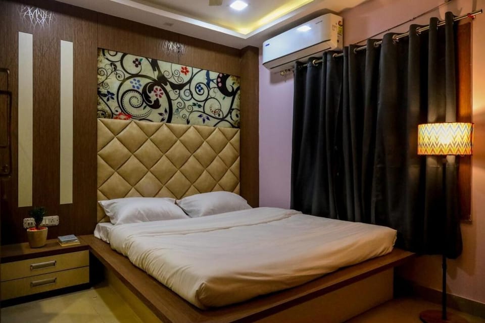 Fussed Over Retreat Apartment in West Bengal