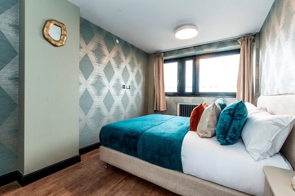 Bed, Other, Photo of the whole room, Bedroom