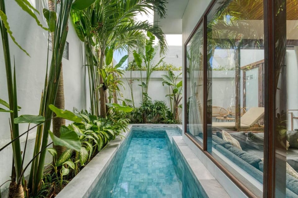 Villa Mawar 2 Tropical 2BR Oasis in Berawa Villa in North Kuta