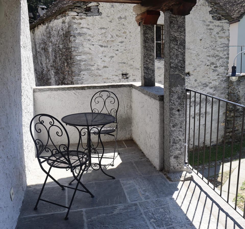 Casa Giacomina Historic farmhouse in the heart of Avegno House in Canton of Ticino