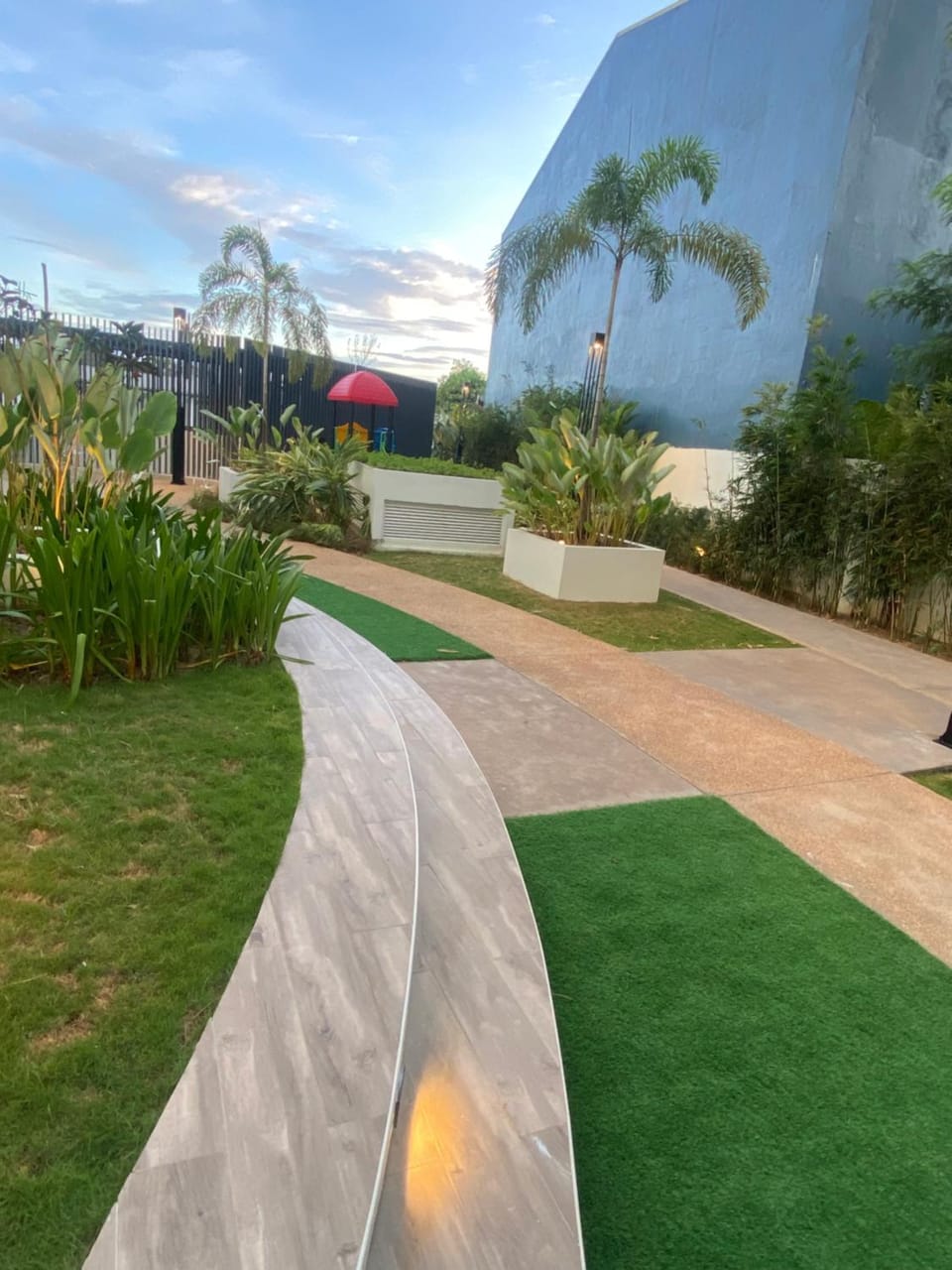 Casa Mira Tower Mandaue City Cebu Hostel in Lapu-Lapu City