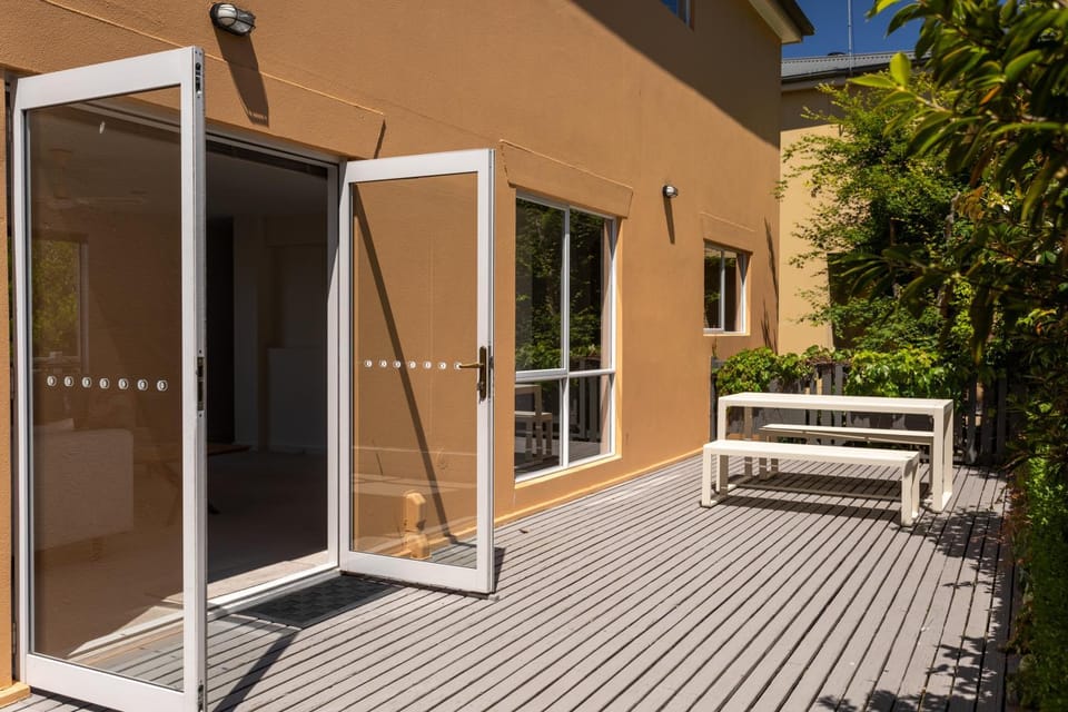 Property building, Patio, Day, Dining area