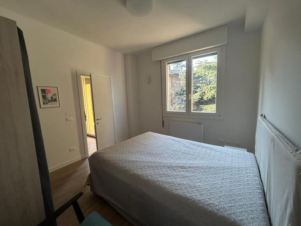 Daisy Garden 2, Bologna by Short Holidays Apartment in Bologna