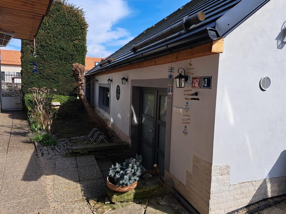 Pension Garage Apartment in Czechia