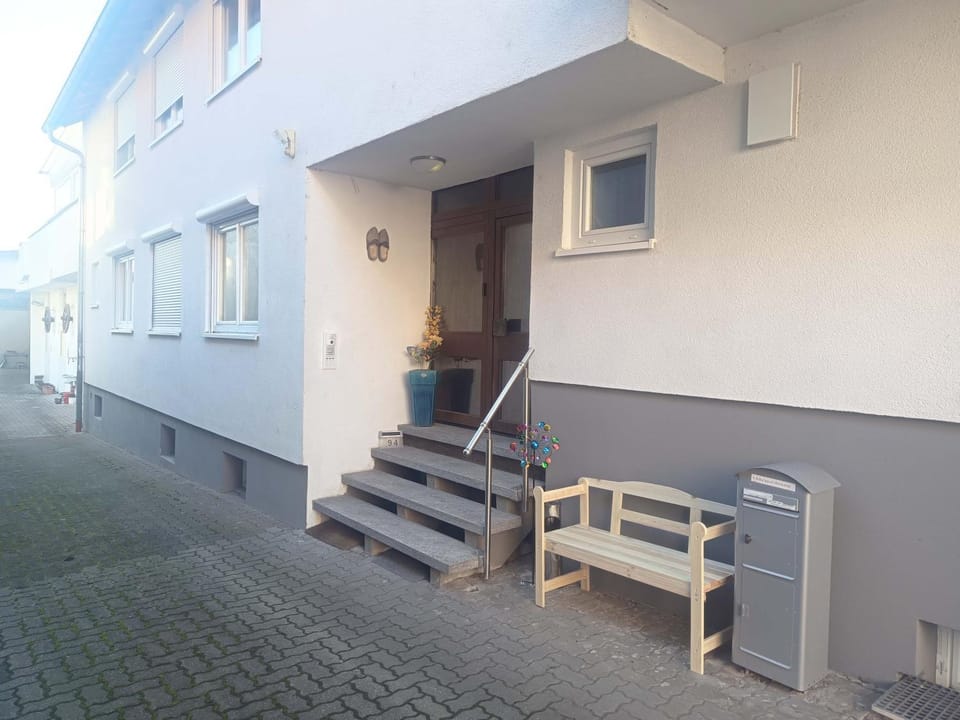 Property building, Facade/entrance