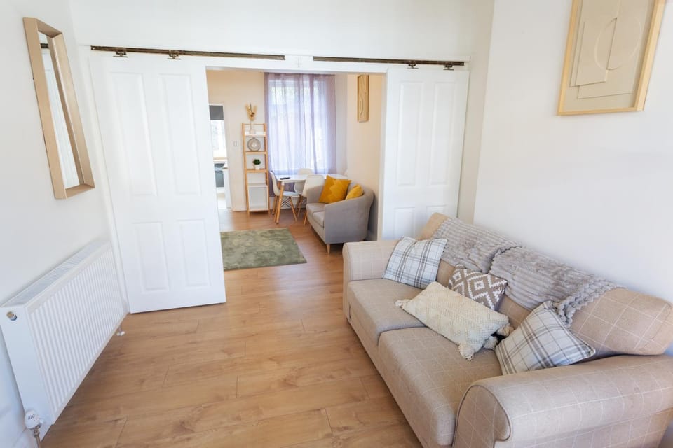 3 Bed Hull city centre location - newly refurbished House in Hull