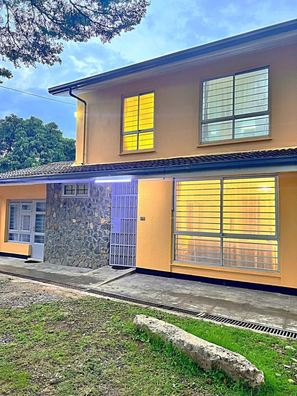 Luxury 4 BR Homely Apt with a pool Apartment in Kenya
