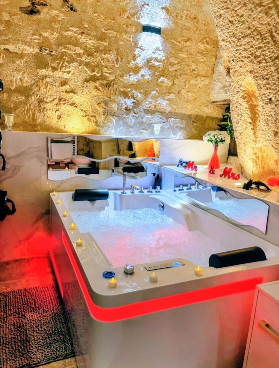 Love room - Le secret des profondeurs Love hotel in Gennes-Val-de-Loire