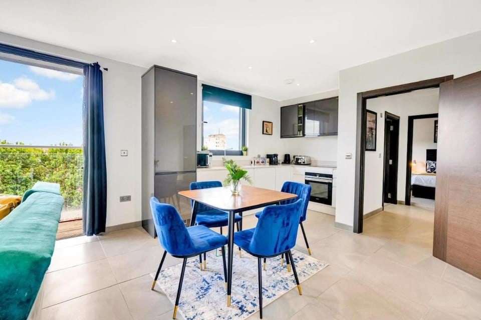 Lux 2 Bedroom Apartment at Central Chelsmford Apartment in Chelmsford