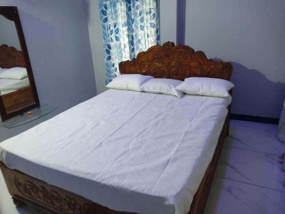 Yerramsetti Vaari Homestay, Full 3BHK, AC Rooms , Kitchen Access Self Cooking Apartment in Andhra Pradesh