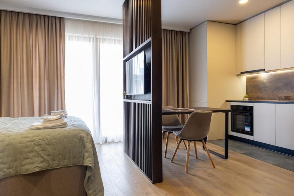 1013 SOHO Unirii Studio w Washer & Dishwasher Apartment in Bucharest