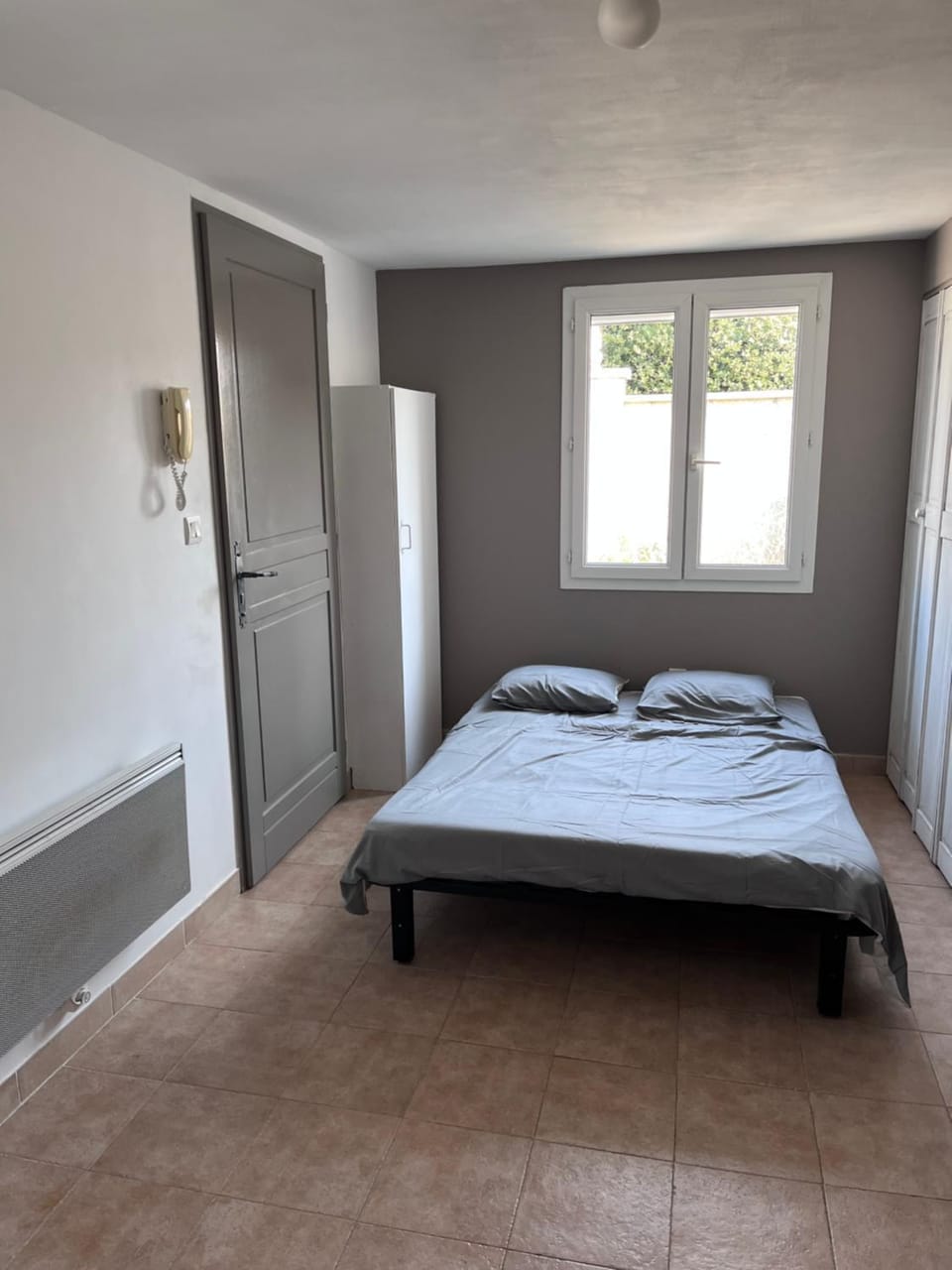 Appartement 4 personnes Proche Avignon Apartment in Rochefort-du-Gard