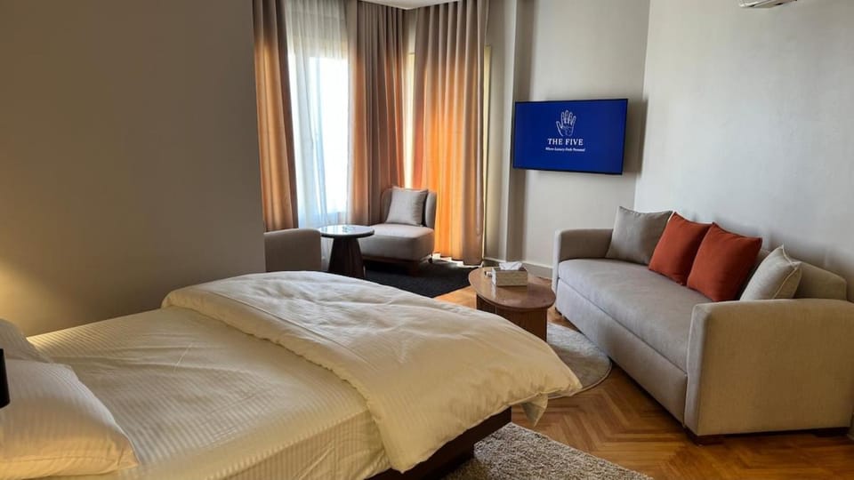 The Five - A03 with Sunrise, Sunset & City Views Apartment in Cairo