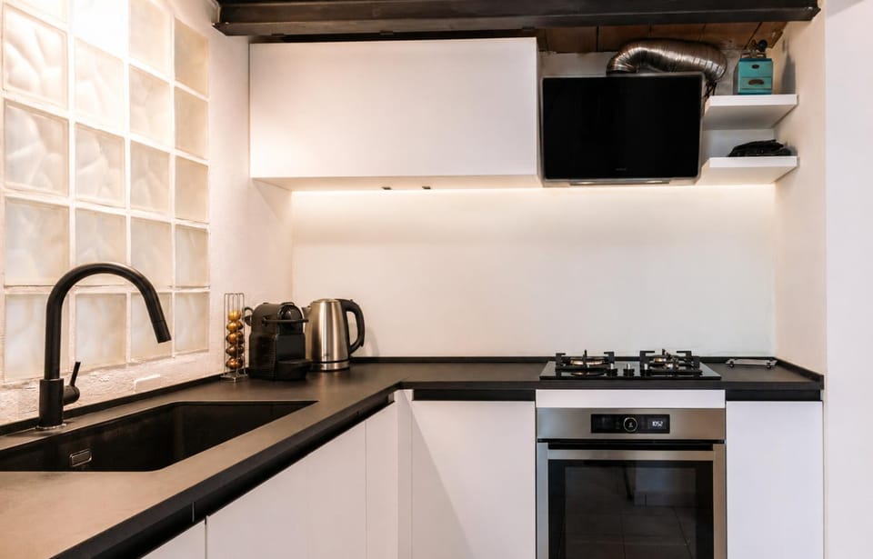M28 Urban Loft Navigli Milano Wifi e AC Apartment in Milan