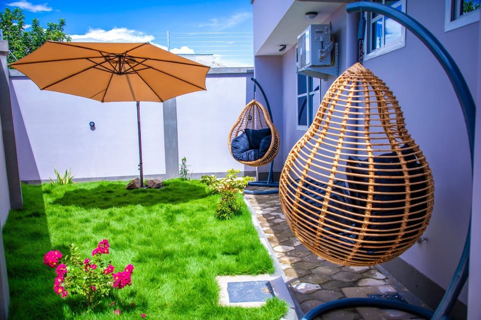 View (from property/room), Balcony/Terrace, Garden view