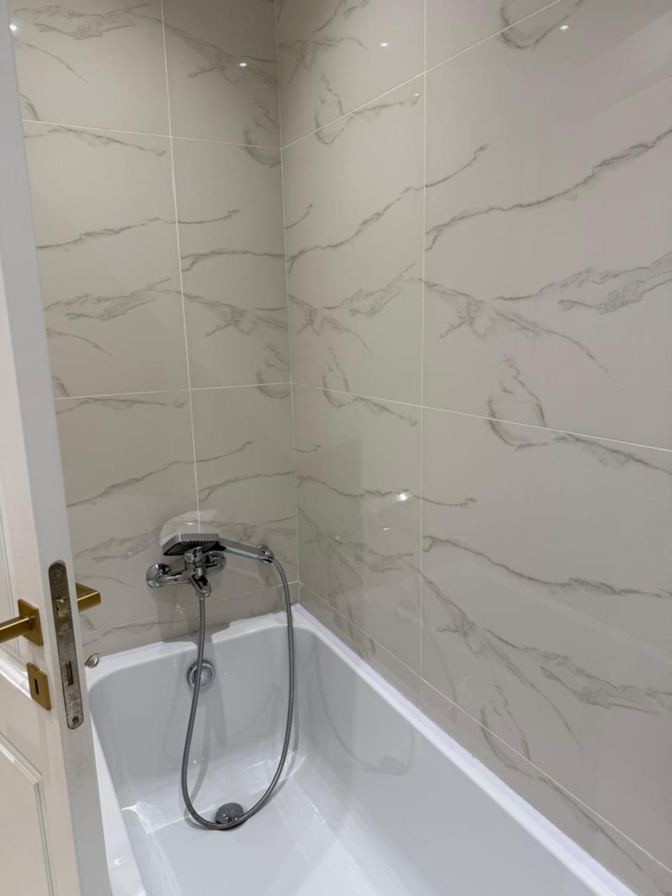 Bathroom, Bath