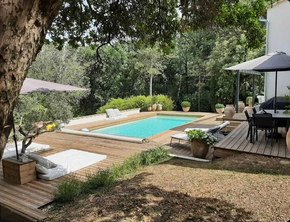 Villa située entre garrigues, vignes et rivière House in Occitanie