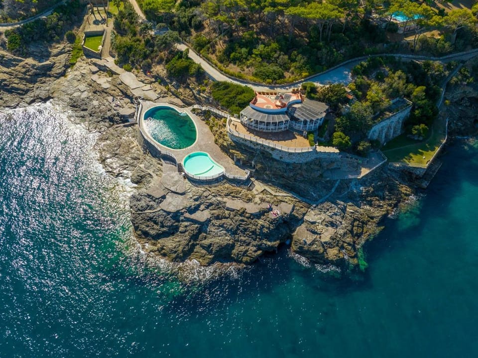 Natural landscape, Sea view, Swimming pool