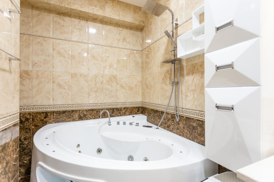 Shower, Bathroom, Bath, towels