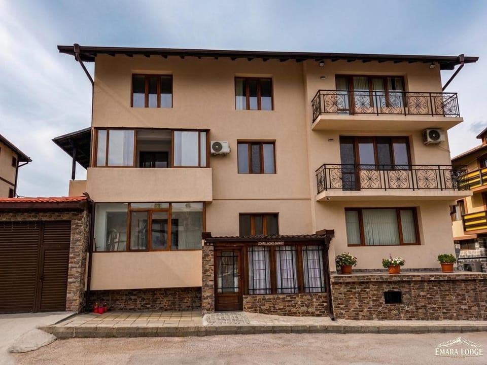 Property building, Facade/entrance, Day, View (from property/room), Balcony/Terrace, Parking