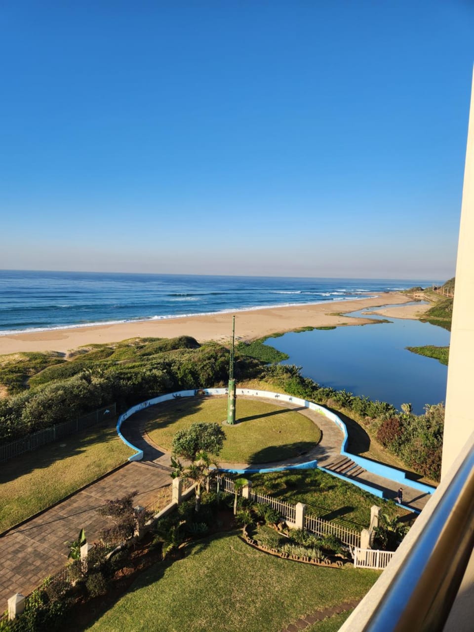 Lescalier 513 Luxury sea facing unit Apartment in KwaZulu-Natal
