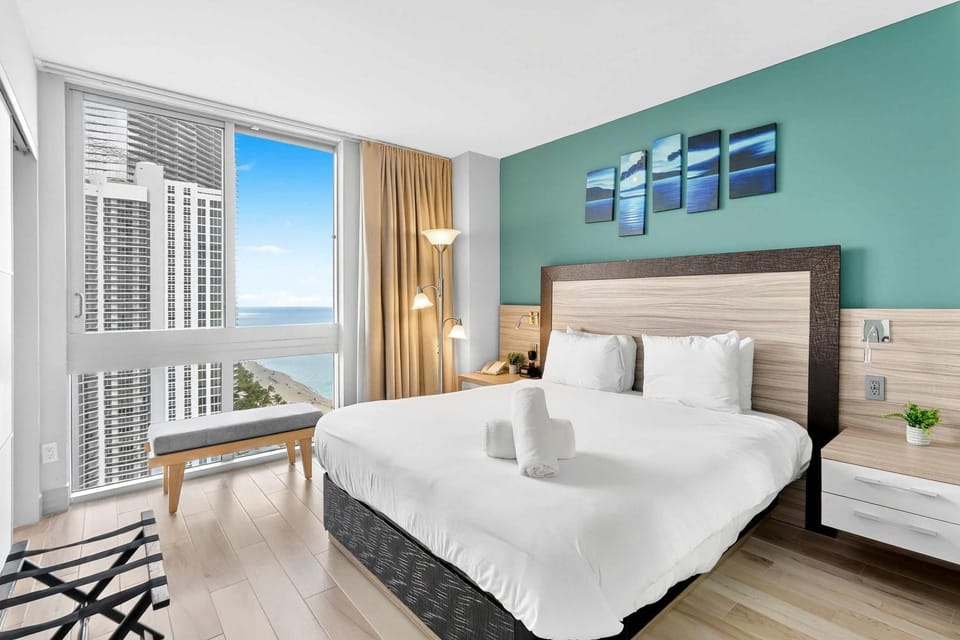 Marenas Resort Beachfront Condo with Direct Access House in Sunny Isles Beach