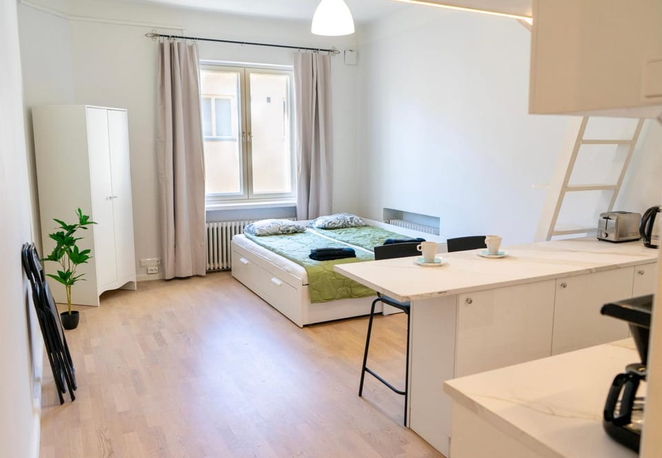 Kitchen or kitchenette, Living room, Bedroom