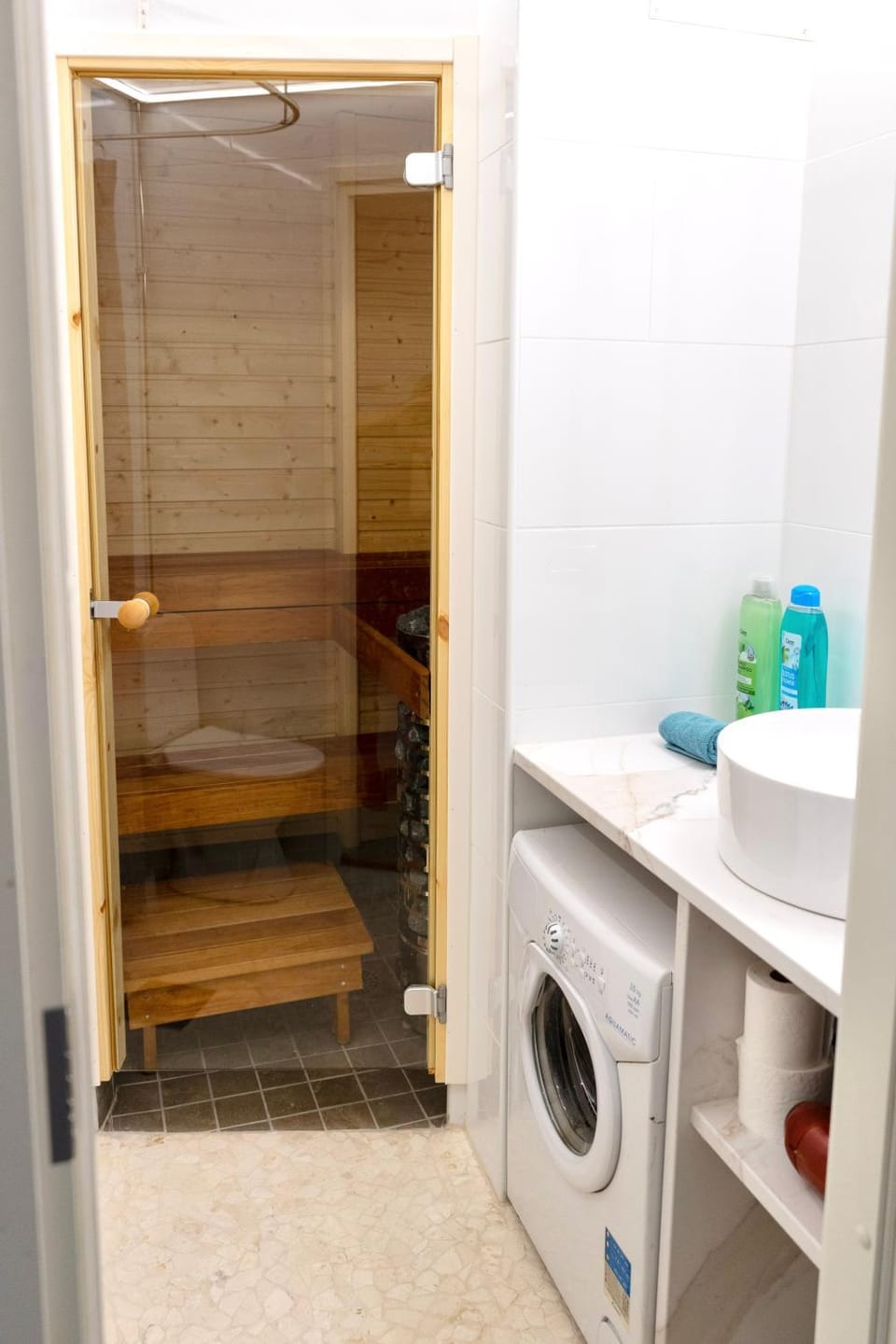 Sauna, Bathroom