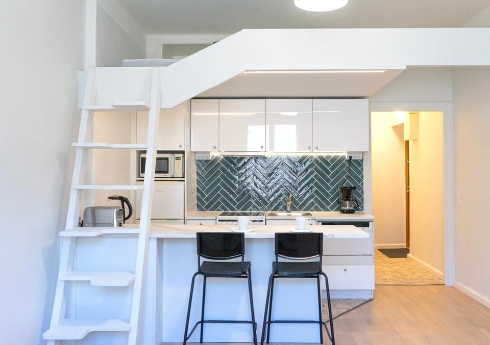 Kitchen or kitchenette