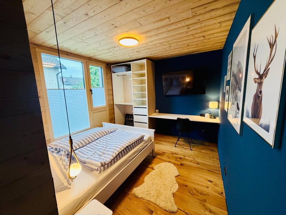 TV and multimedia, Photo of the whole room