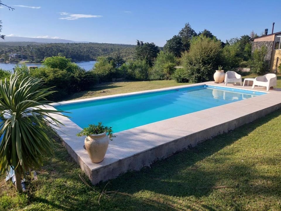 Casa del Lago House in Cordoba Province