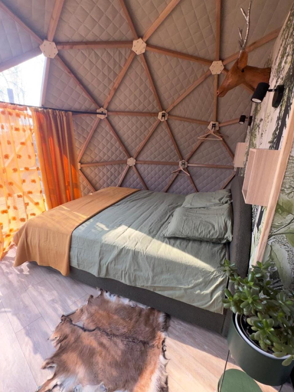 Dôme Nature & Jaccuzi au BlueGrassRanch Campground/ 
RV Resort in Grand Est