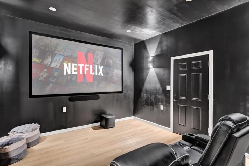TV and multimedia, Evening entertainment